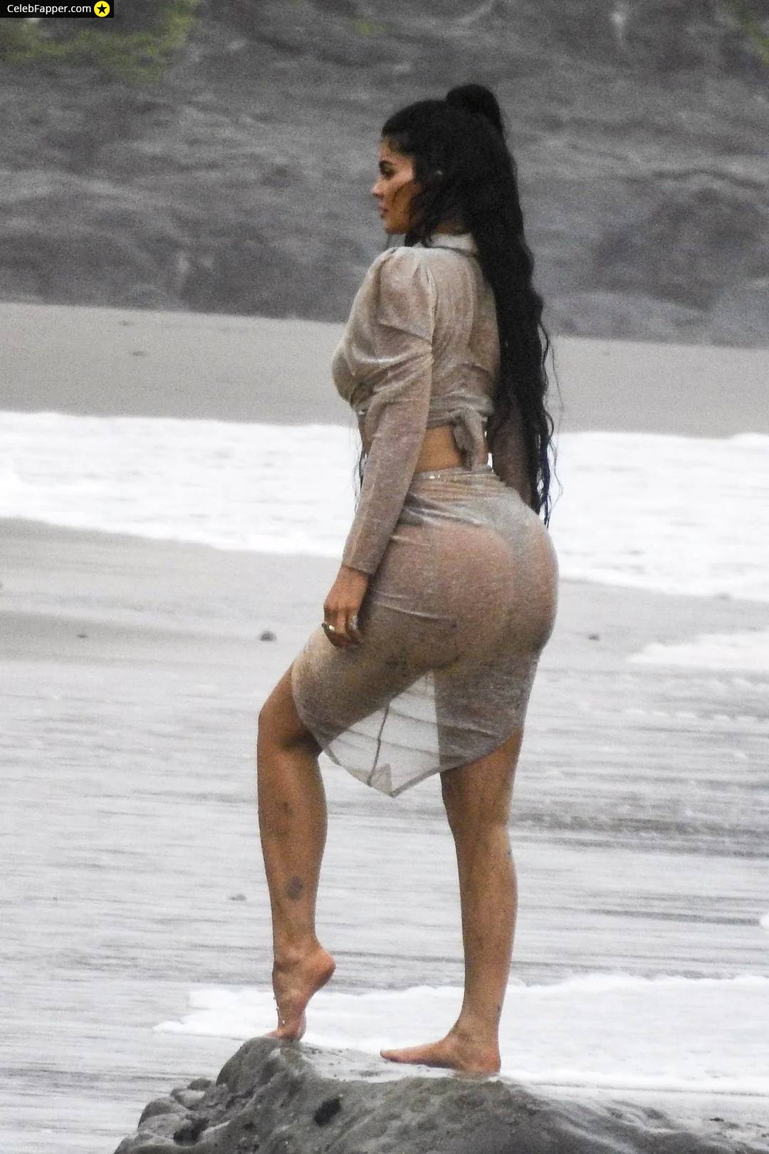 kylie jenner fap butt ass bunda